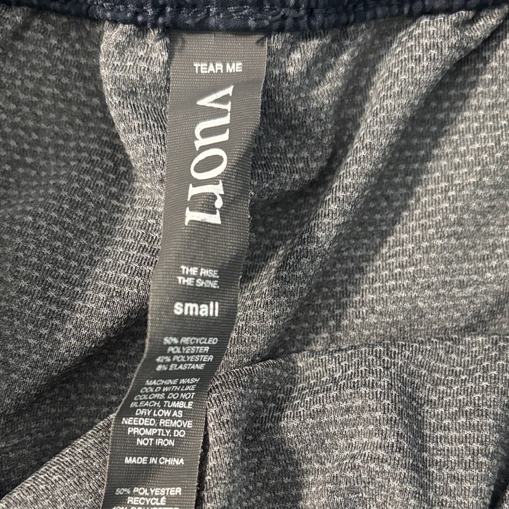Vuori Women's Navy Gray Athletic Shorts - Picture 2 of 3